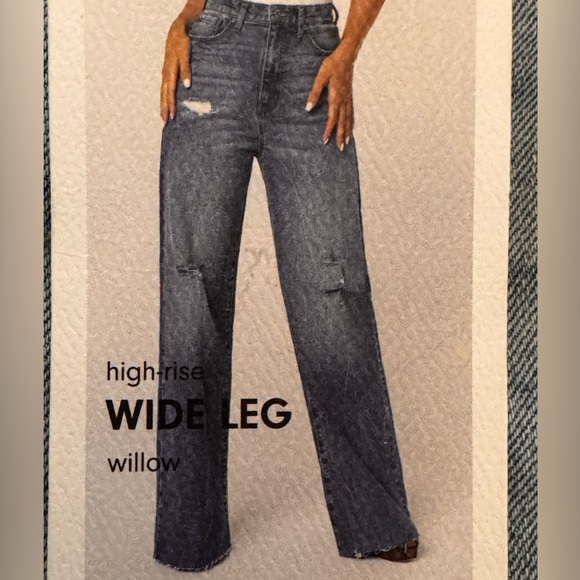 Celebrity Pink High Rise wide leg willow jeans NWT 7/28 - Picture 2 of 10